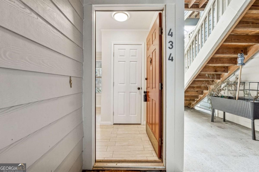434 Mcgill Place Ne - Photo 1