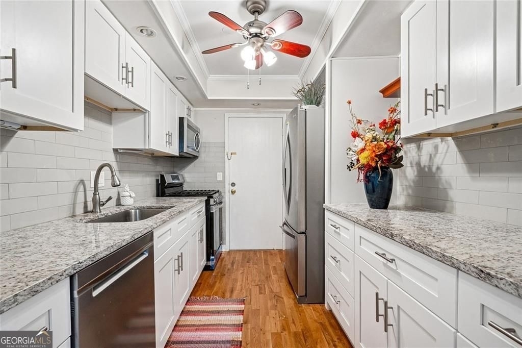 6851 Roswell Road - Photo 1