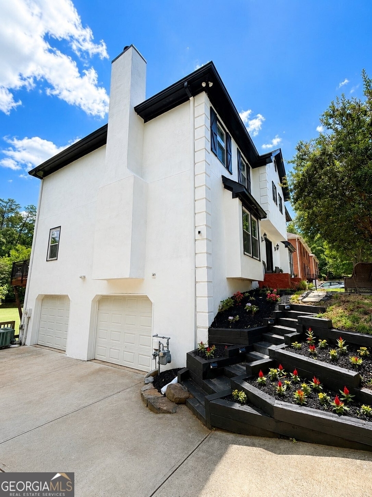 8945 Carroll Manor Drive - Photo 36