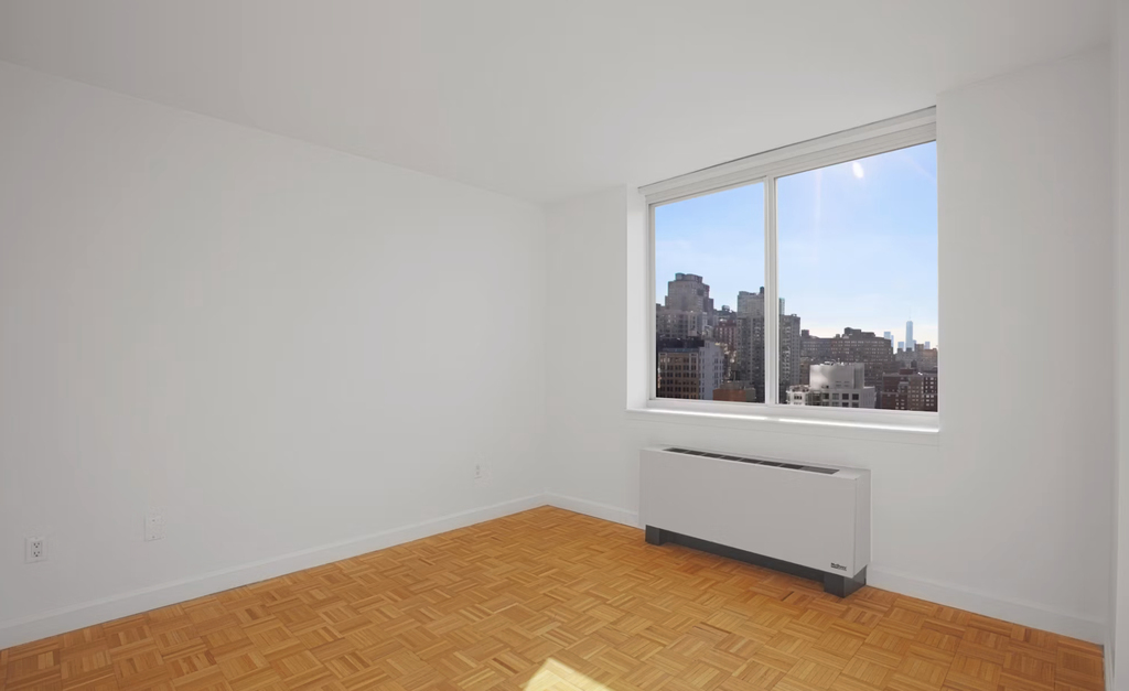  West 42nd Street - Photo 2