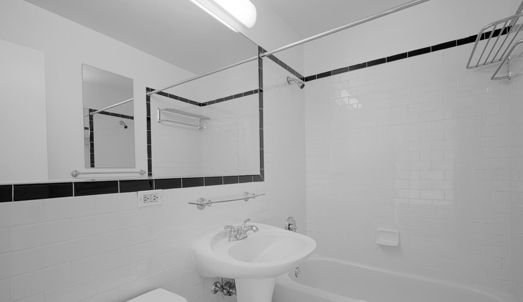  West 42nd Street - Photo 3