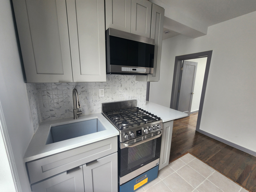 3920 Broadway - Photo 1