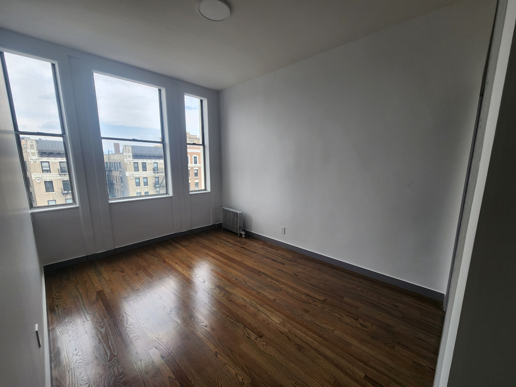 3920 Broadway - Photo 3