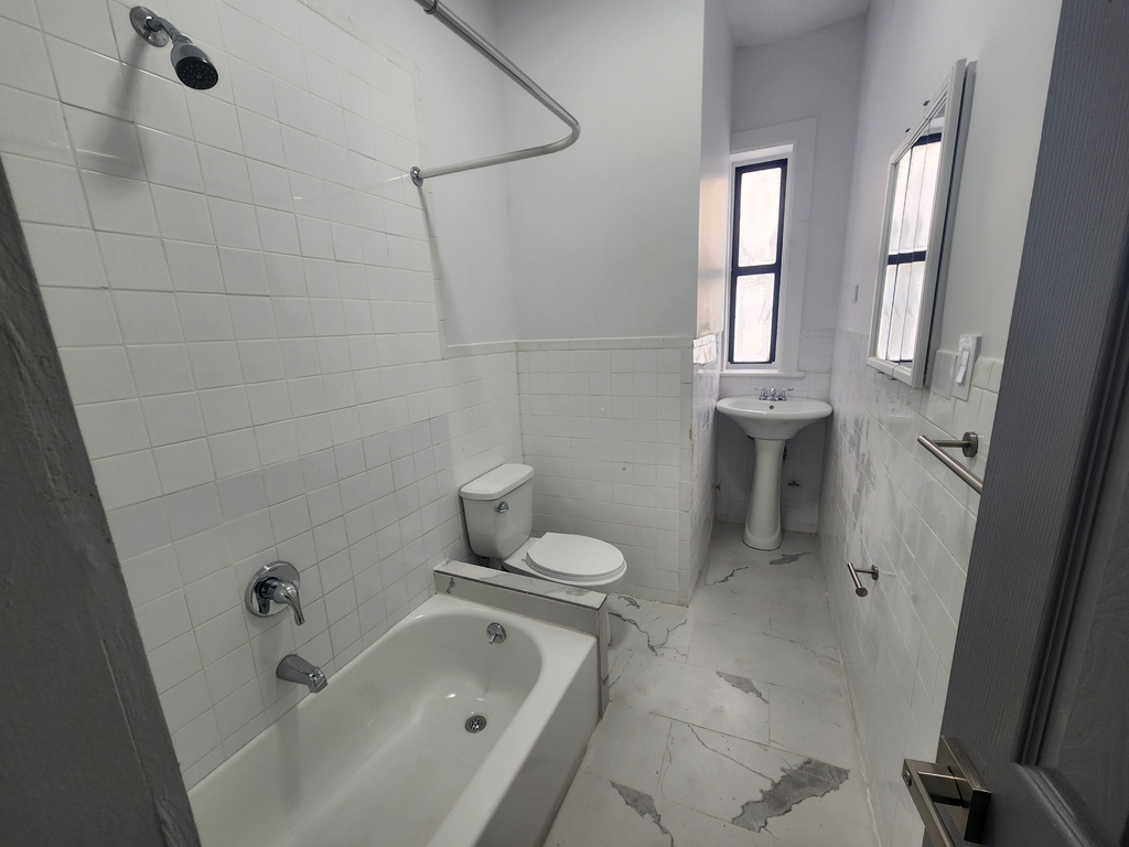 3920 Broadway - Photo 8