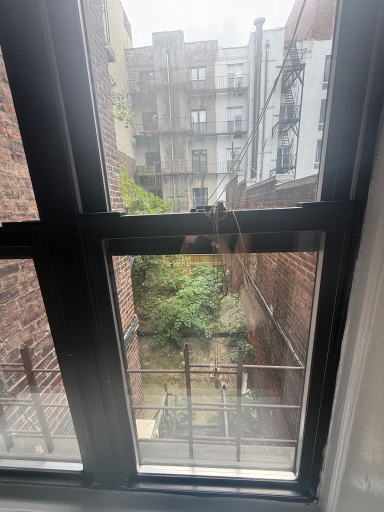East 81st - Photo 6