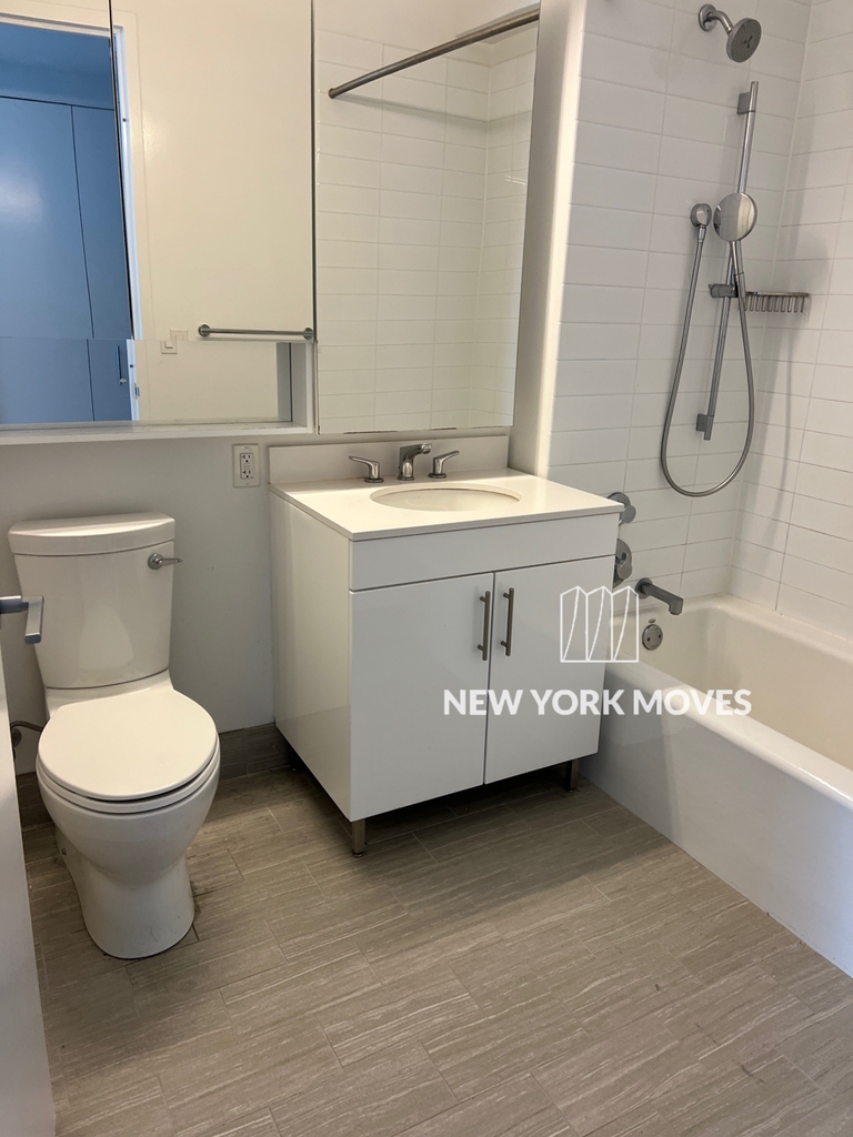 West 57th Street - Photo 13