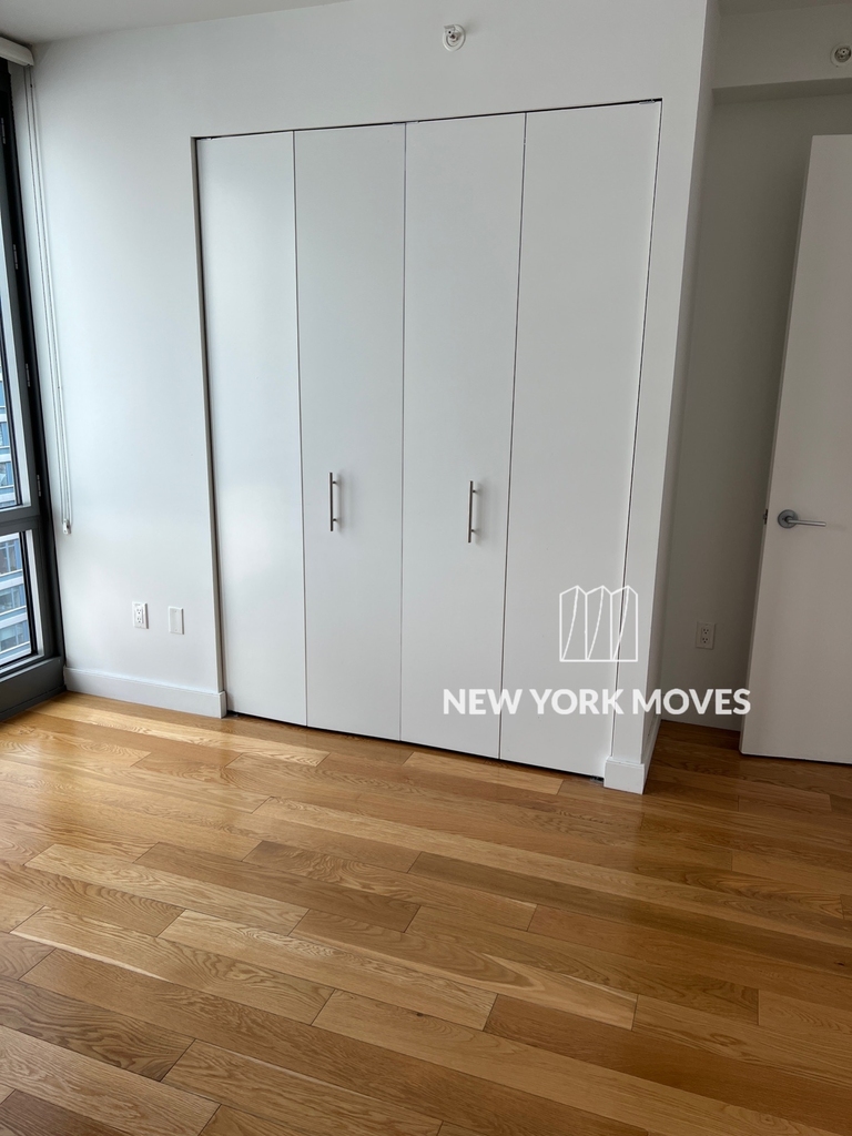 West 57th Street - Photo 6
