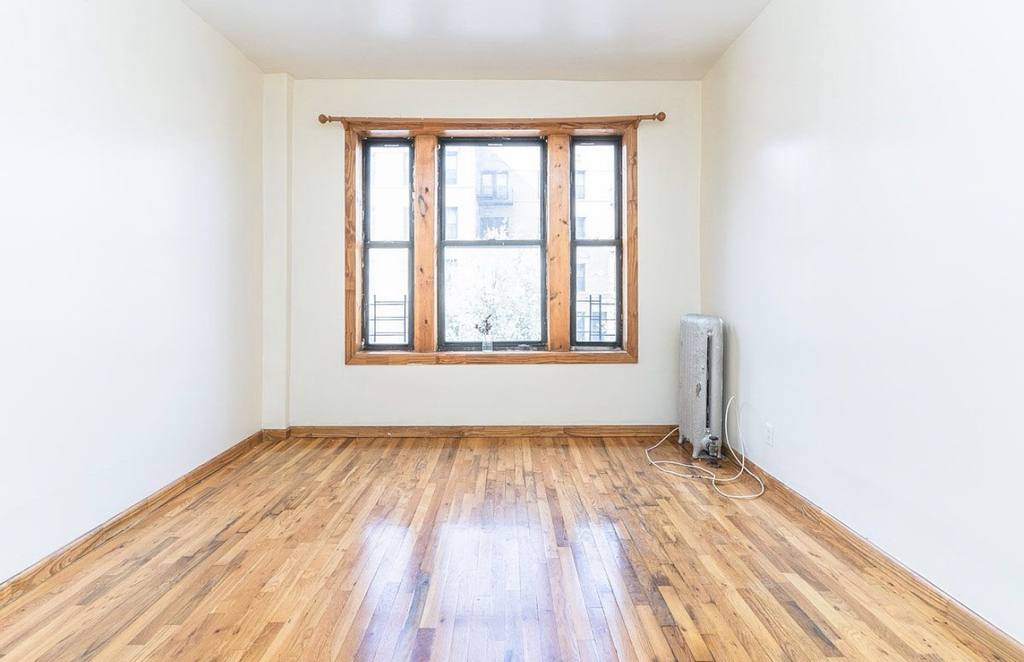 650 Crown Street - Photo 2