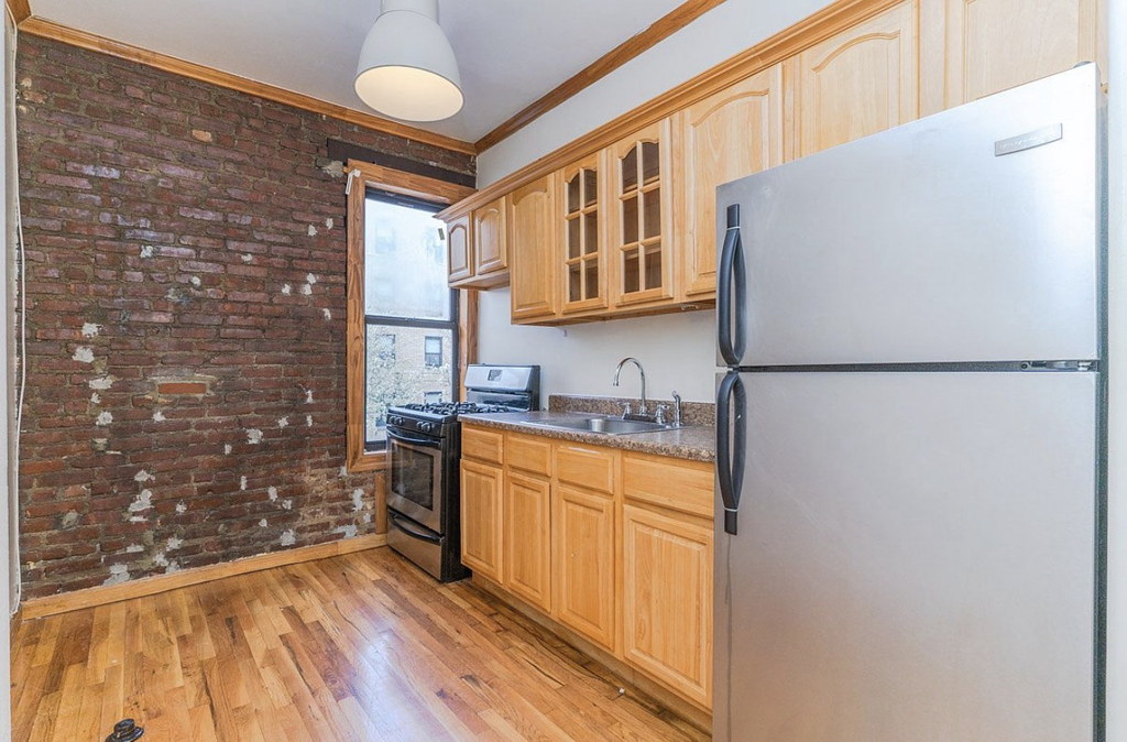 650 Crown Street - Photo 4