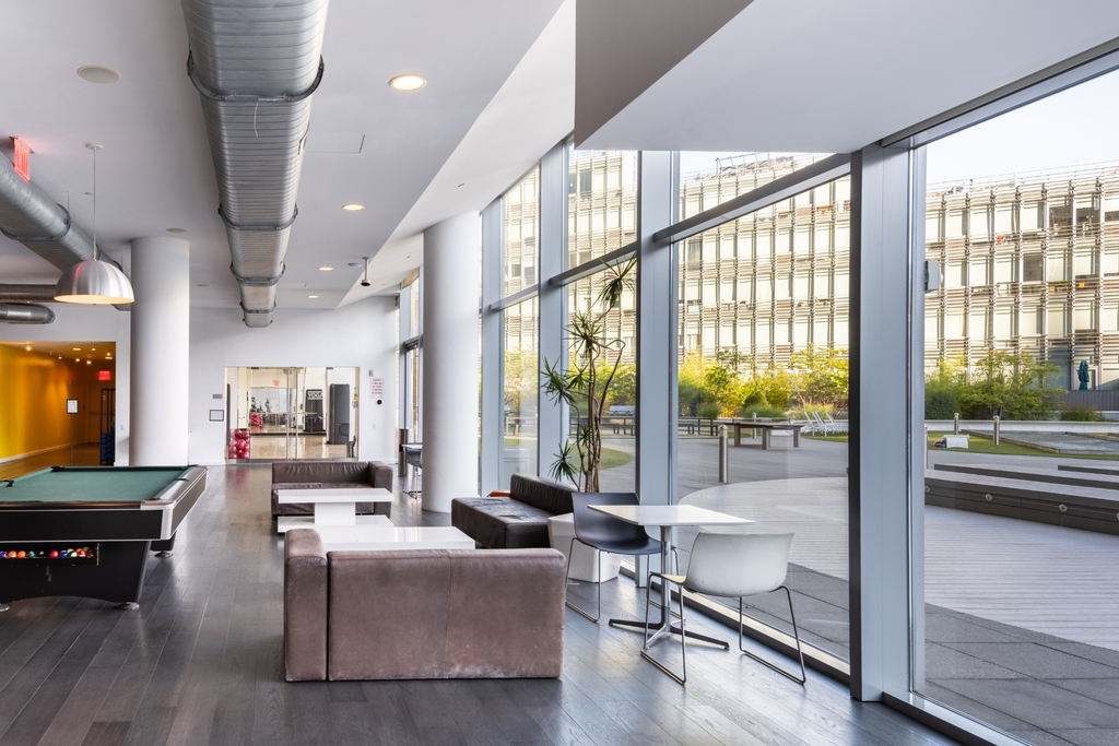 554 West 54th Street - Photo 19