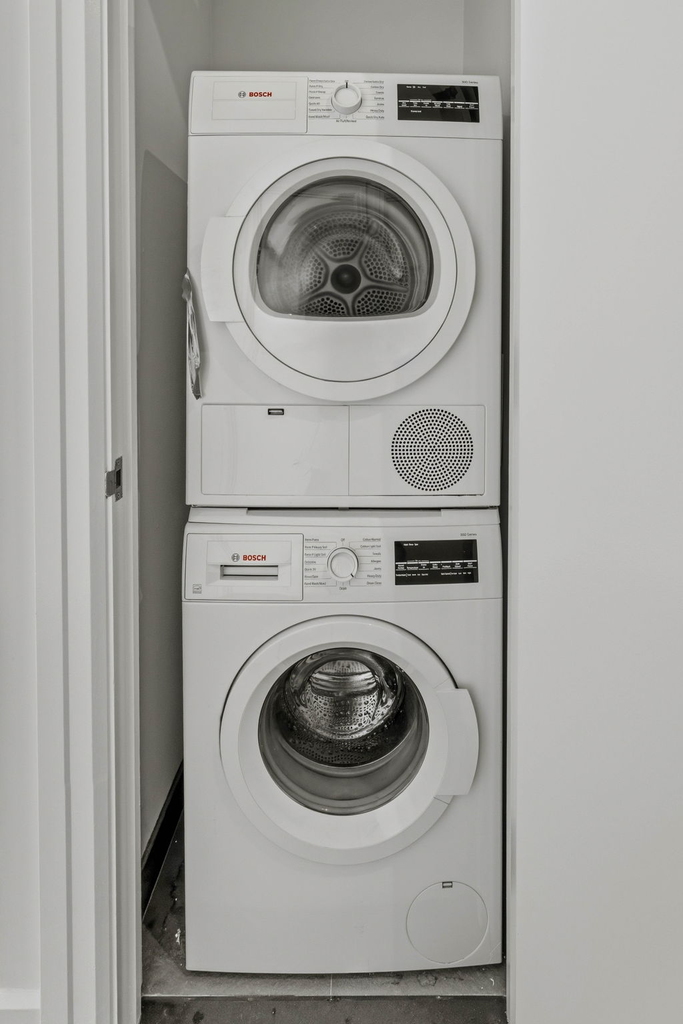 554 West 54th Street - Photo 9