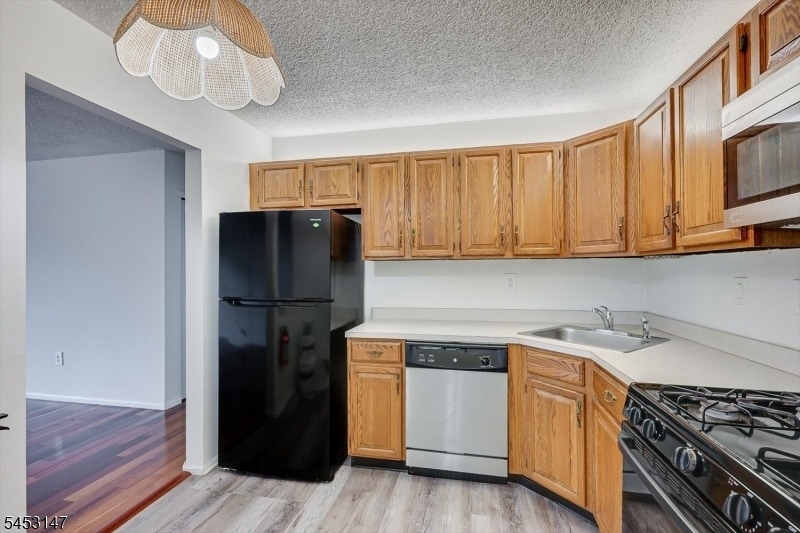 57 Lindsey Ct - Photo 10