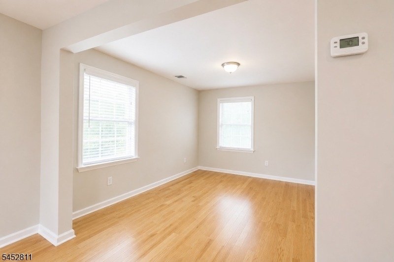528 Cumberland St - Photo 8
