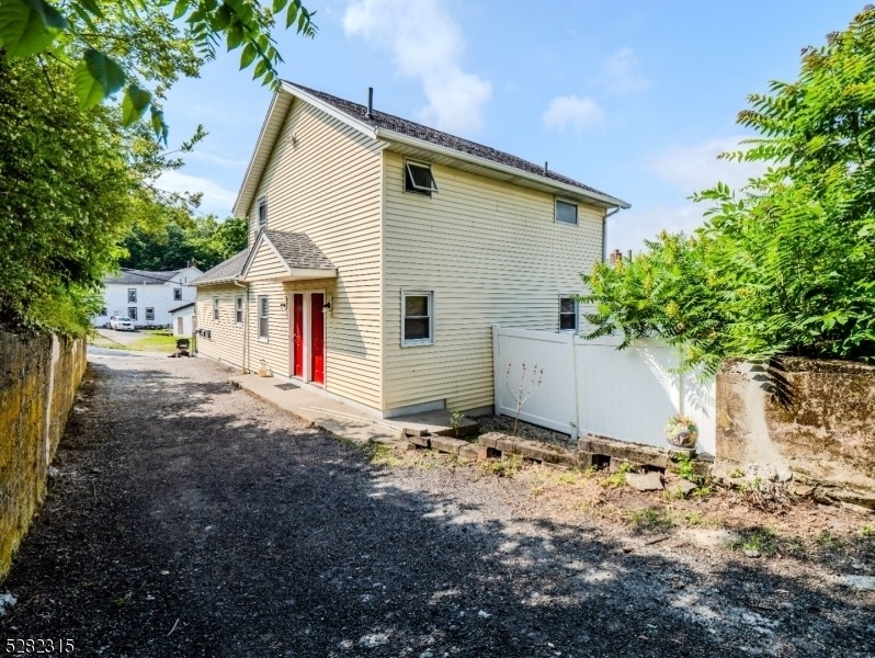 3 Church St - Photo 16