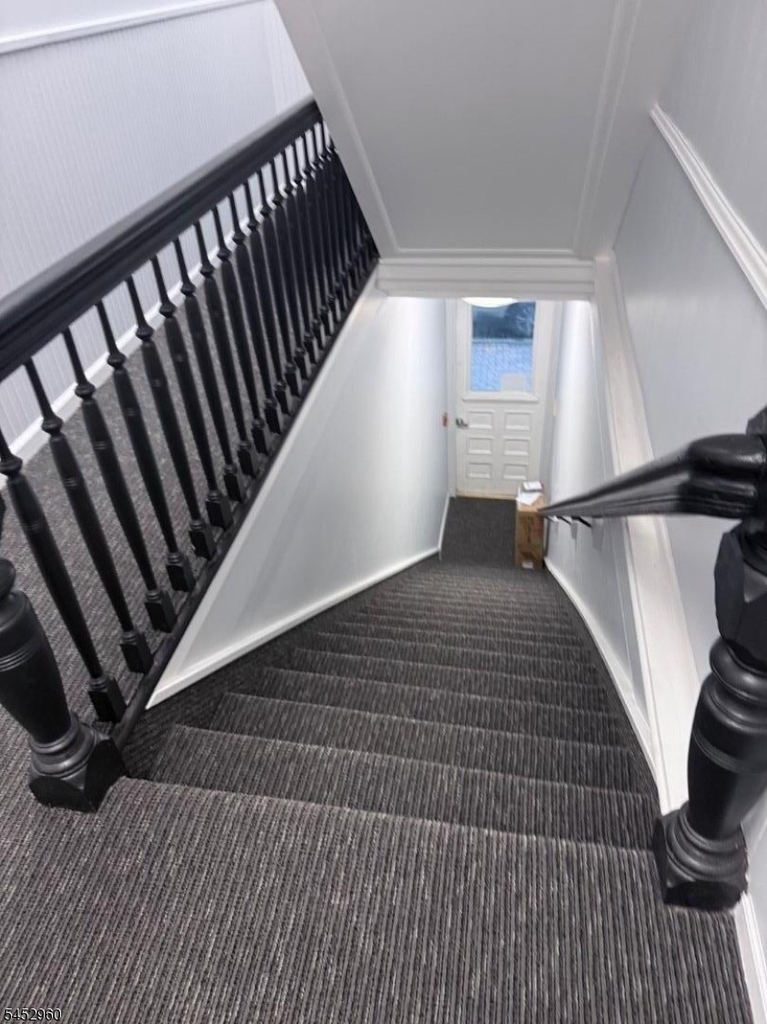13 North Union Avenue - Photo 2
