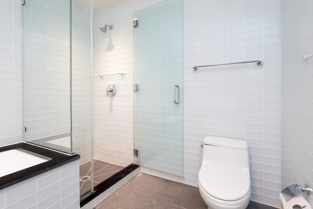 554 West 54th Street - Photo 6