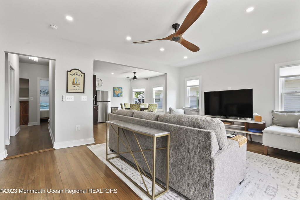 110 11th Avenue - Photo 2
