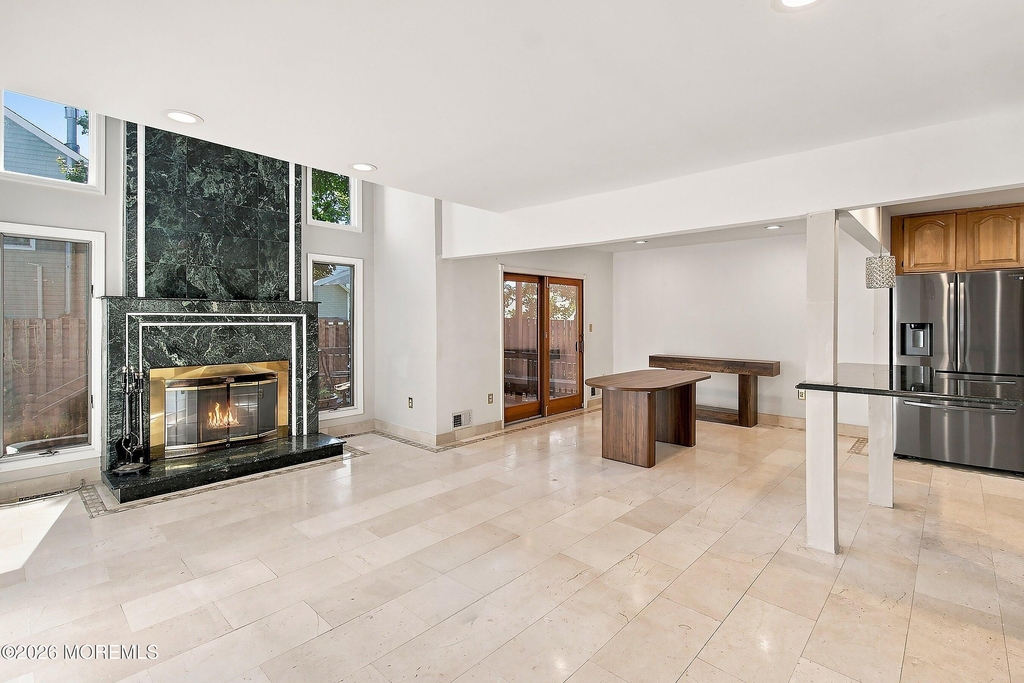 137 Marina Bay Court - Photo 10
