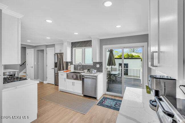 300 10th Avenue - Photo 3
