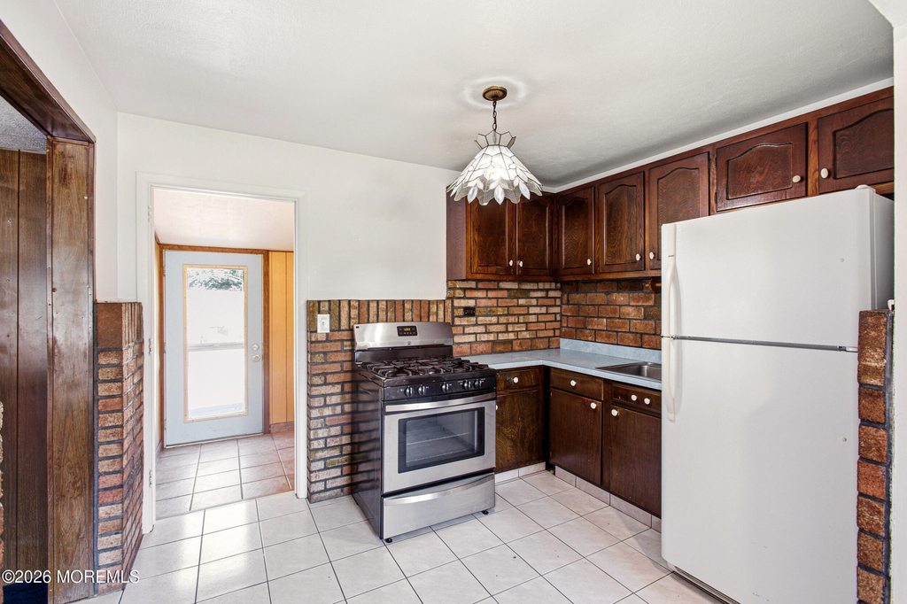 328 Aldrich Road - Photo 3