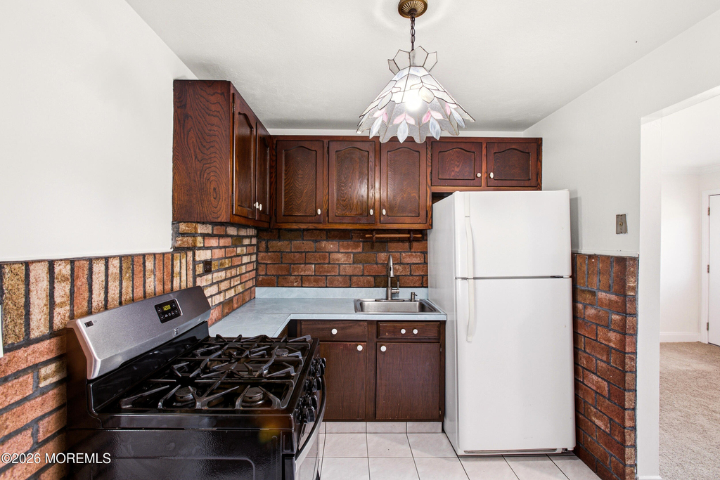 328 Aldrich Road - Photo 2
