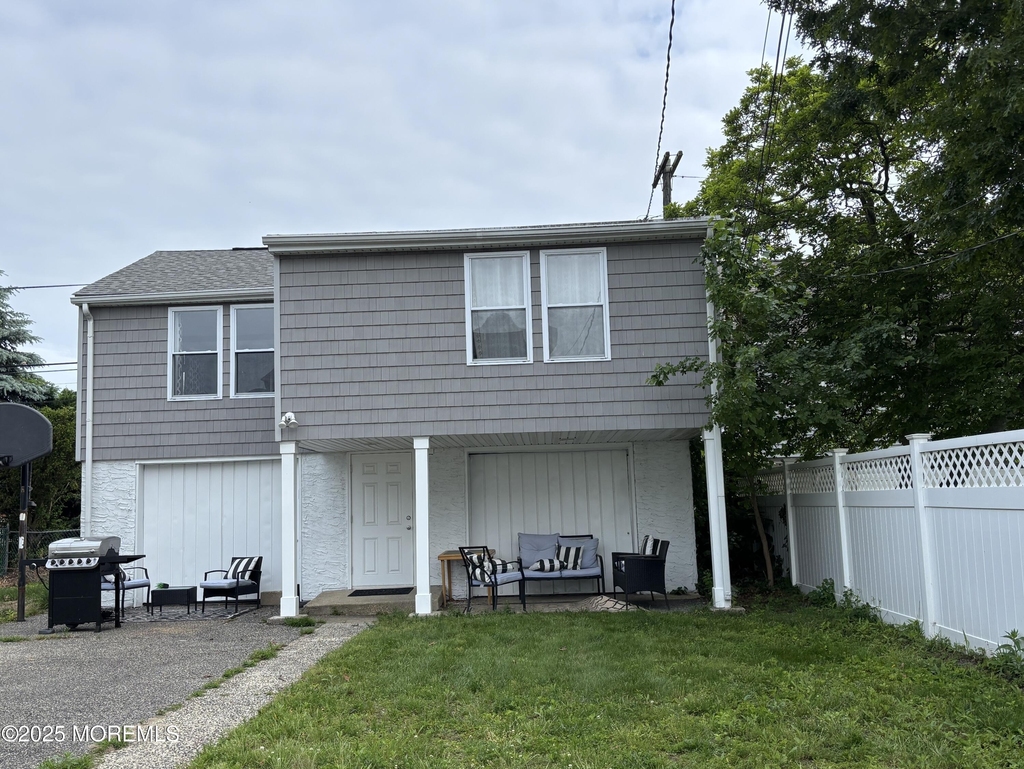 410 Burlington Avenue - Photo 0