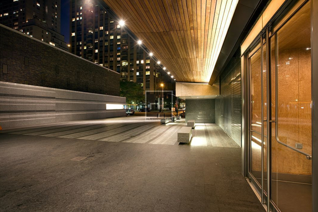 West 67th Street - Photo 7