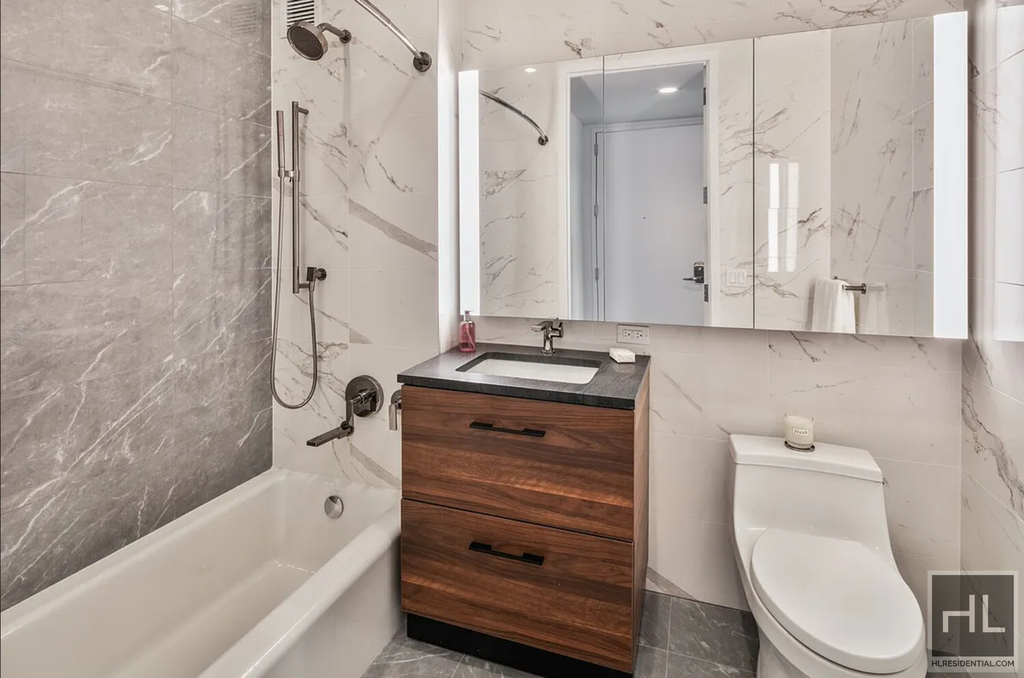 West 36th Street - Photo 3