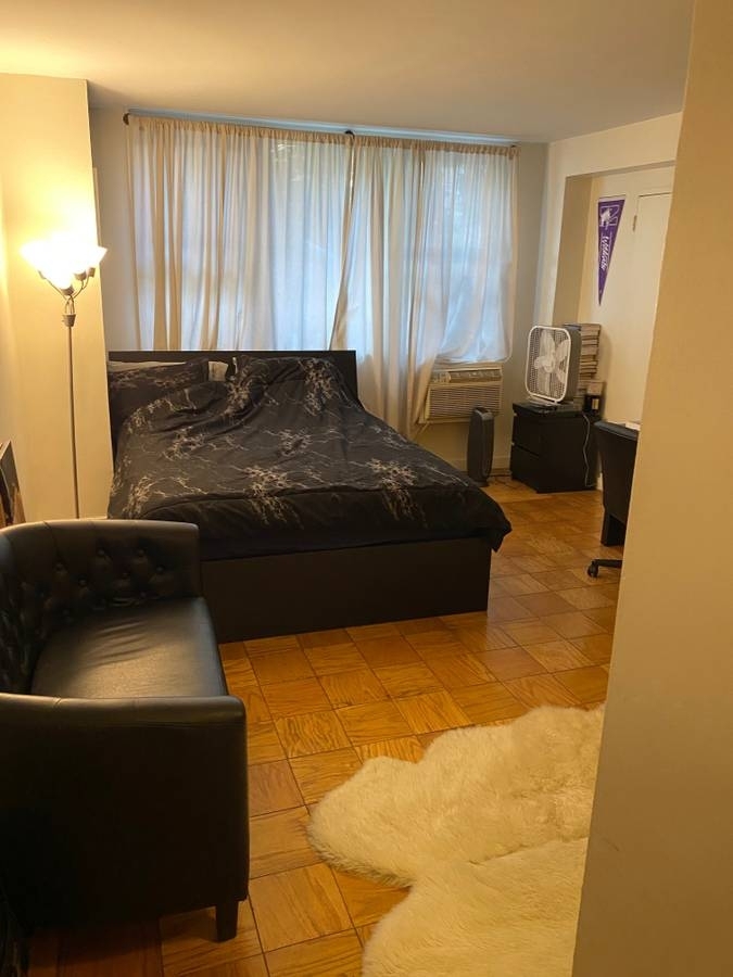 East 36 Street - Photo 1