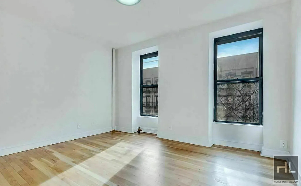 East 84 Street - Photo 0