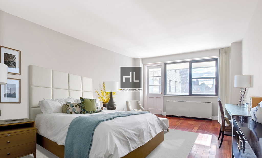 East 86th Street - Photo 0