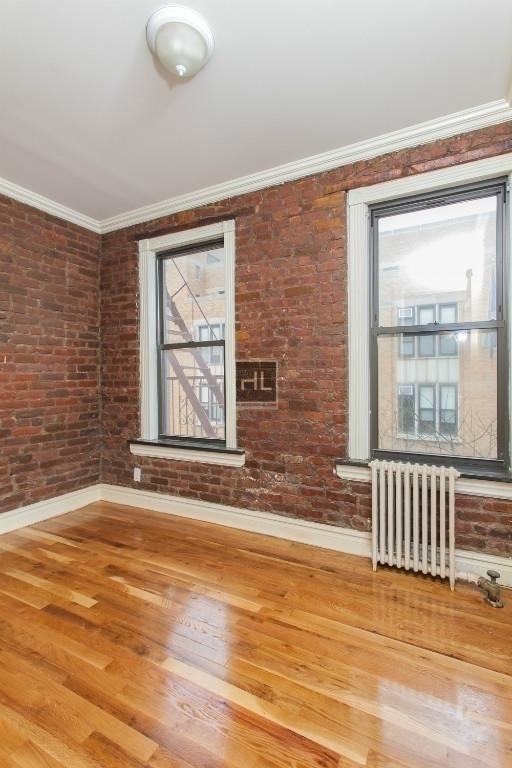 E 13th St. - Photo 5