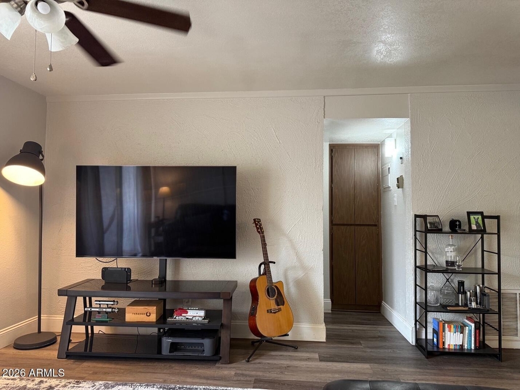 3314 N 68th Street N - Photo 5