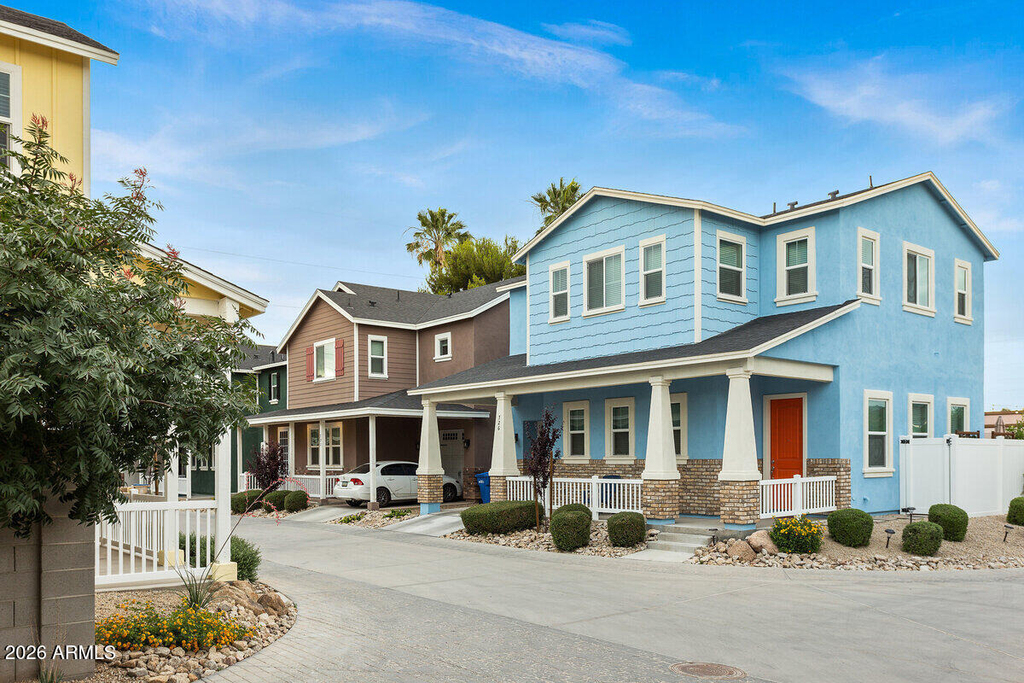 16875 N 12th Street - Photo 0