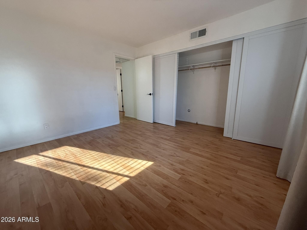 1920 W Lindner Avenue - Photo 10