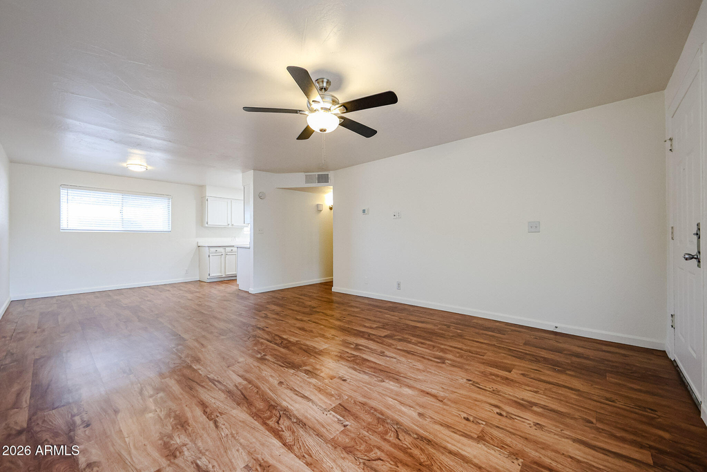 1111 E Turney Avenue - Photo 10