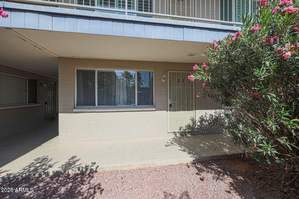 1111 E Turney Avenue - Photo 3