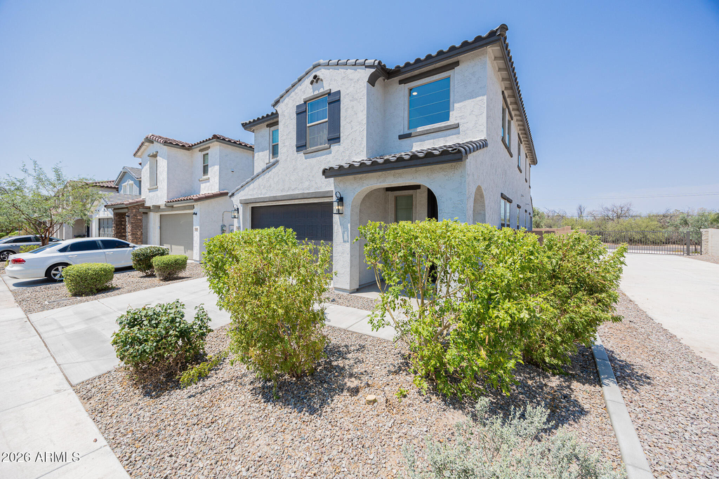 7412 W Gardenia Avenue - Photo 2