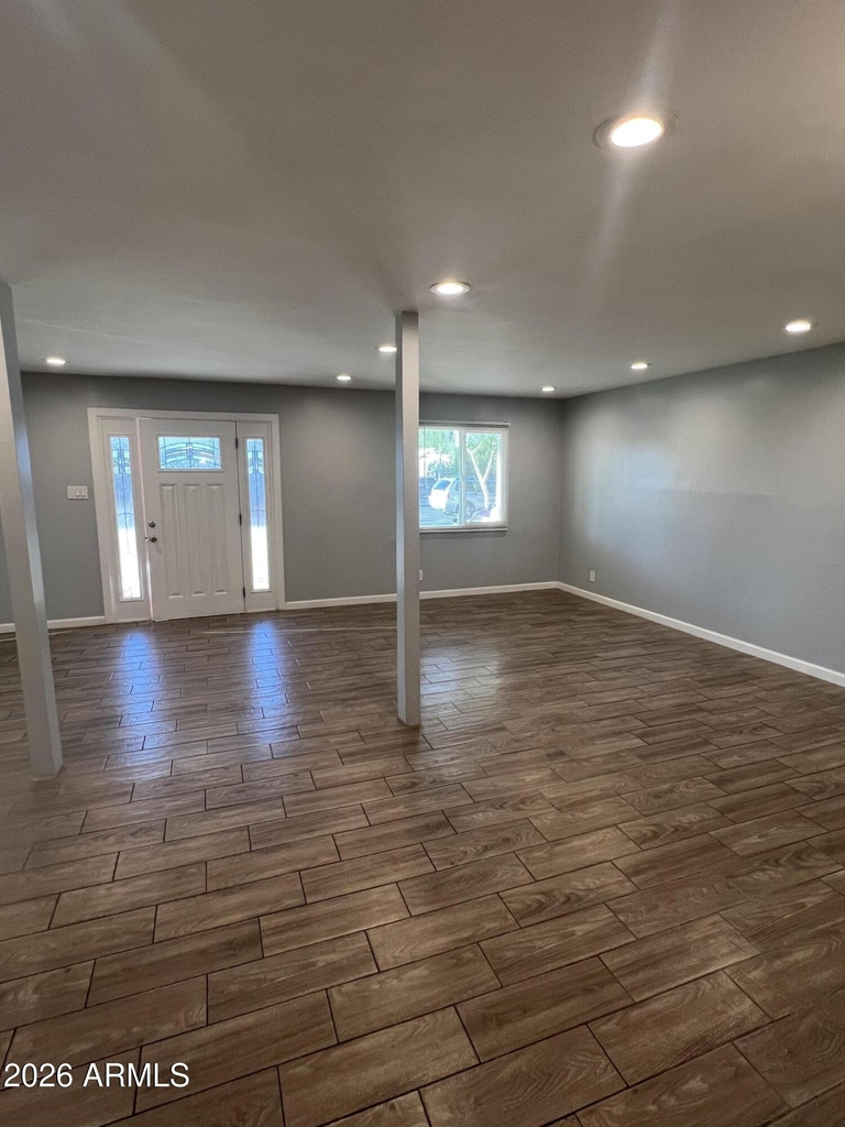 1115 E Whitton Avenue - Photo 4
