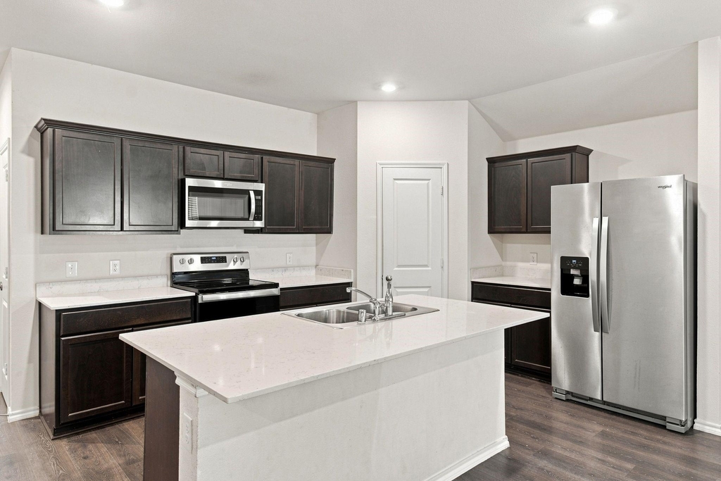 601 Banner Avenue - Photo 1