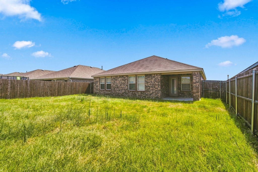 601 Banner Avenue - Photo 2