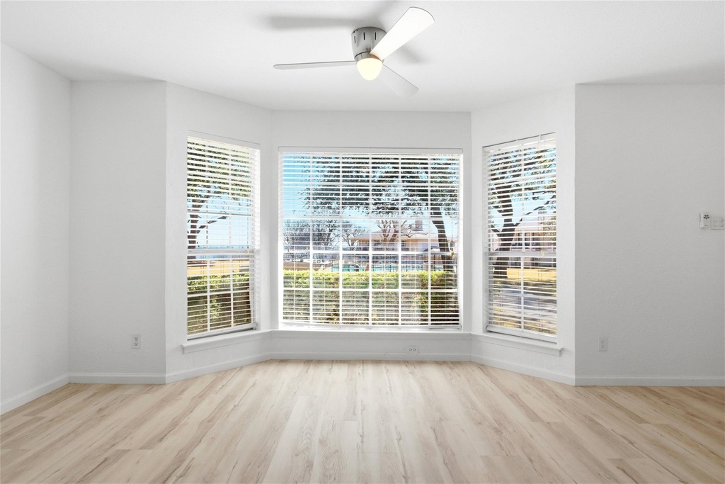 5810 Marina Drive - Photo 8