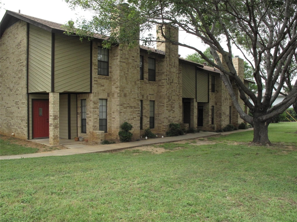 900 Kilkenny Court - Photo 0