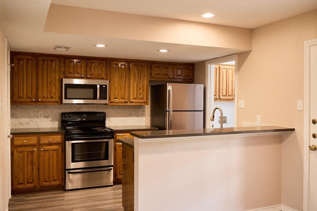 900 Kilkenny Court - Photo 4