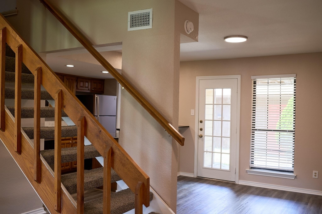 900 Kilkenny Court - Photo 3