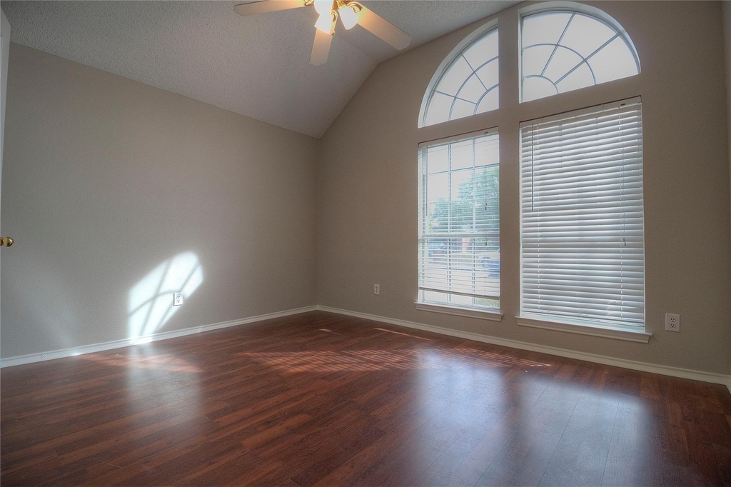 7409 Glen Drive - Photo 9