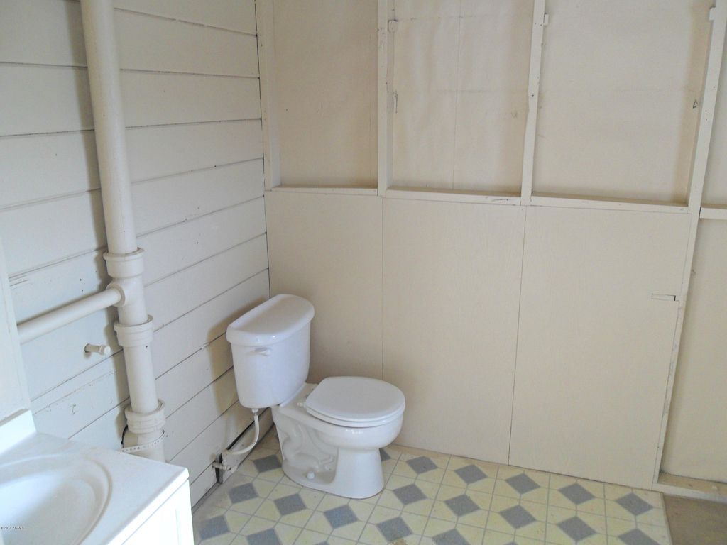 11139 W Elk Avenue - Photo 9