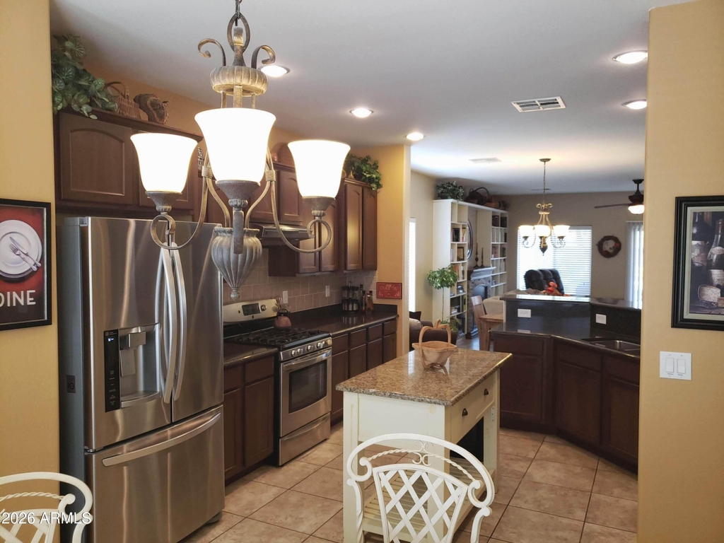 208 E Caribbean Drive - Photo 4