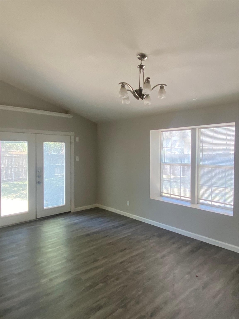 2516 Trinity Street - Photo 6