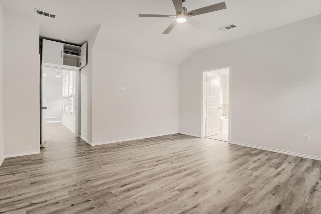 1300 Avenue C - Photo 8